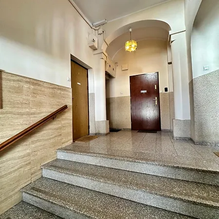 Yonekawa, Canvas Corner, Parking, 250 M Plaza Apartment Sopot